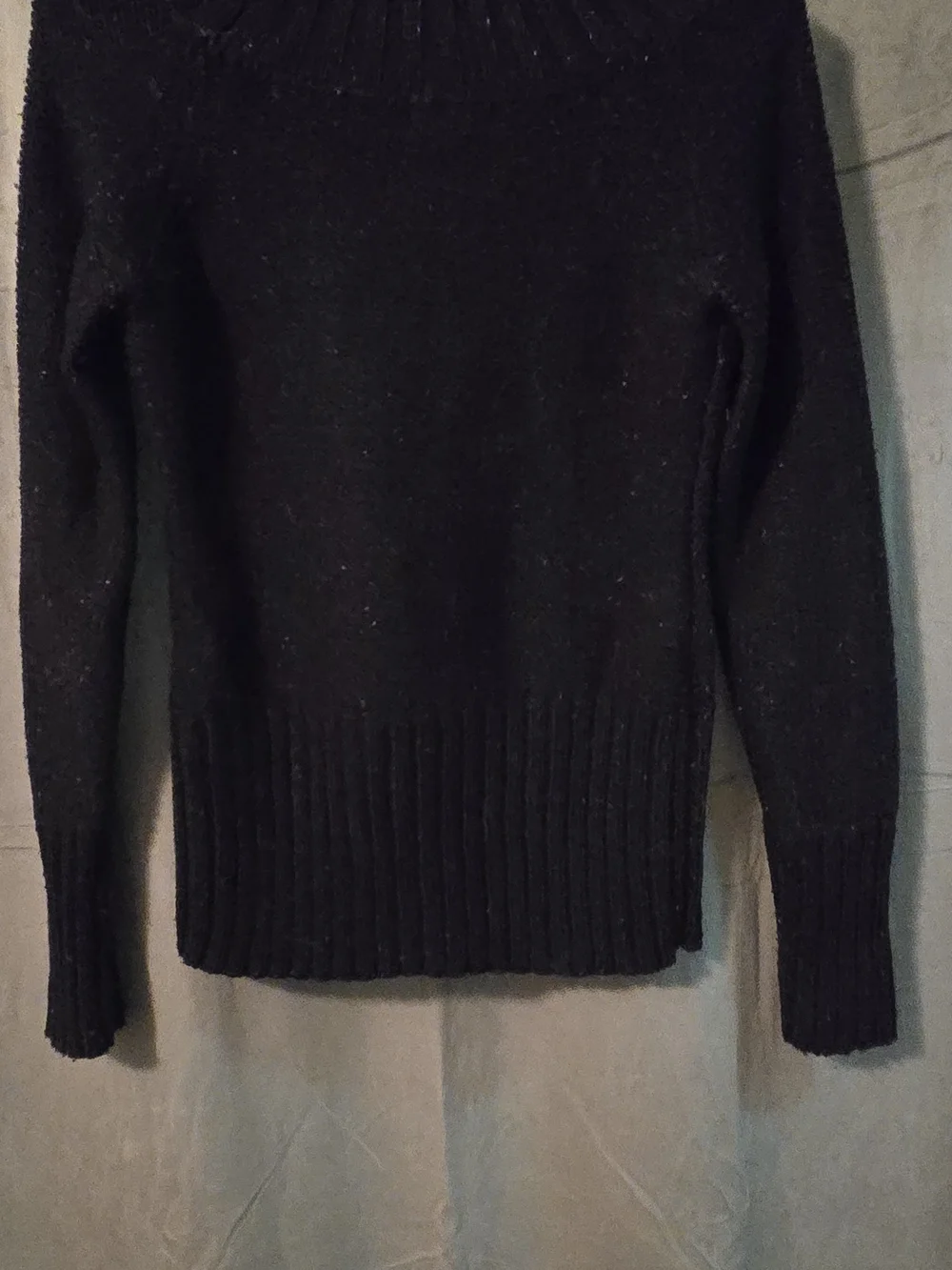 Black Women's Ribbed Crewneck Sweater